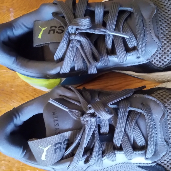 Puma Black and Gray Sneakers with Breathable Mesh - Picture 4 of 7